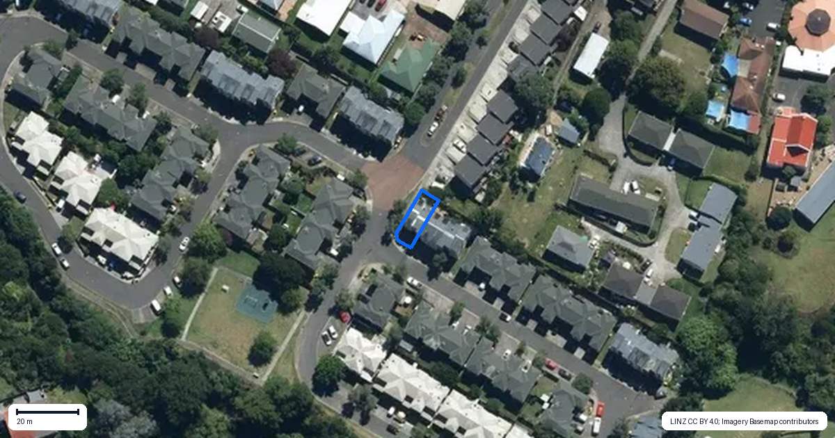 Property context map for 2 Verdale Circle, Glen Eden, Auckland