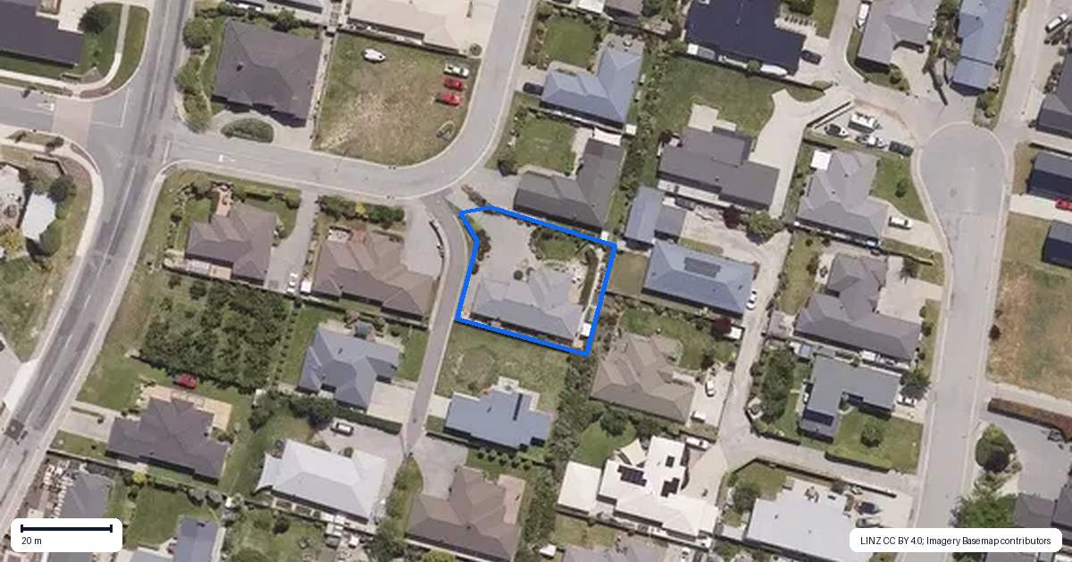 Property context map for 13 Robertson Court, Cromwell