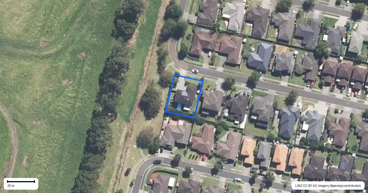 Property context map for 33 Lilybank Crescent, East Tamaki, Auckland