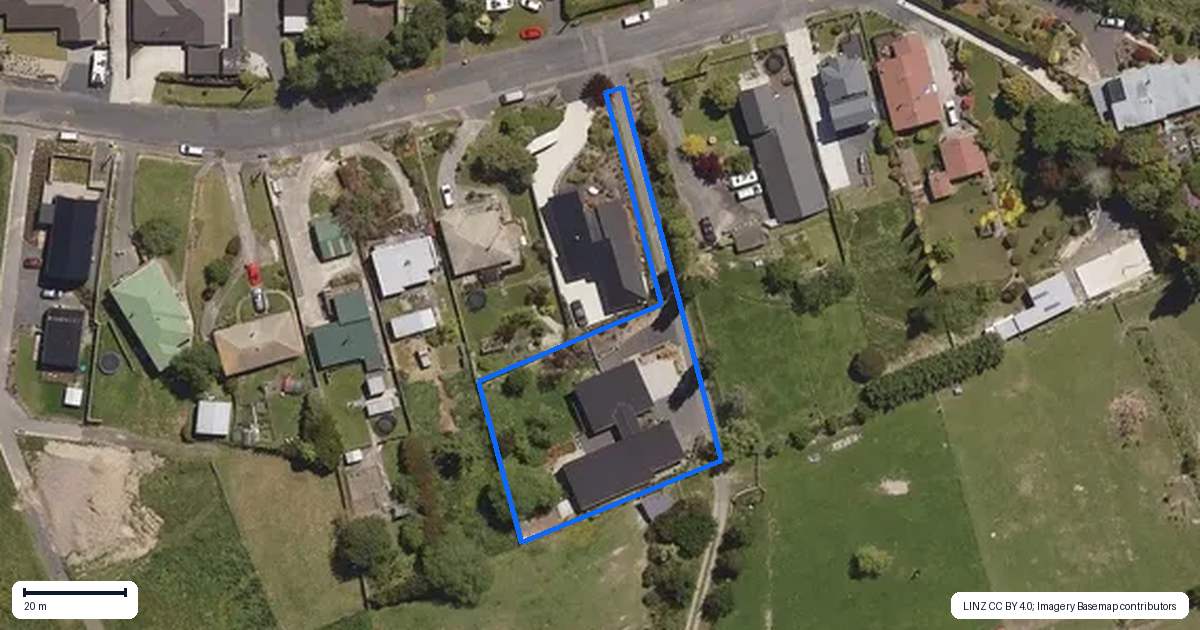 Property context map for 32 Paterson Road, Mosgiel