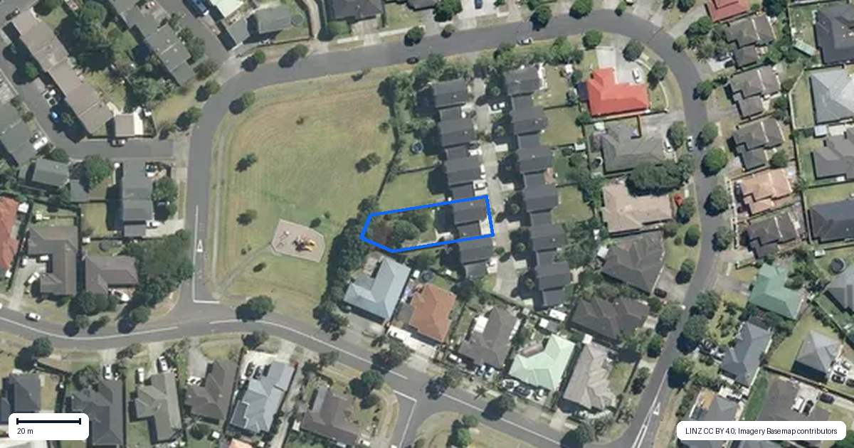 Property context map for 28 Secoia Crescent, Mangere, Auckland