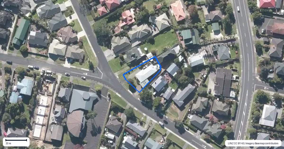 Property context map for 11 Drake Street, Howick, Auckland