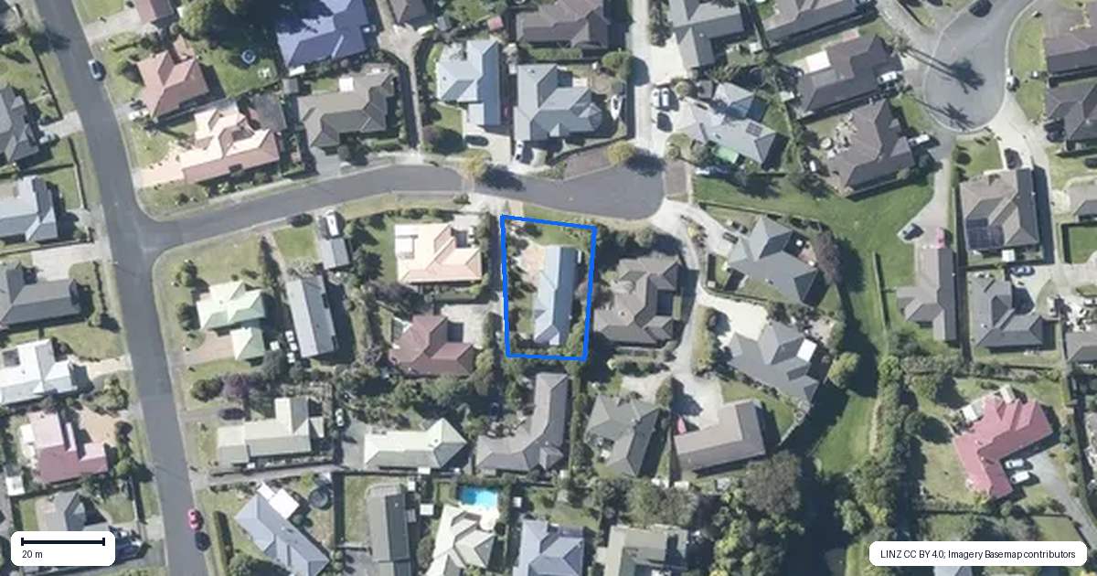 Property context map for 12 Ernest Shackleton Place, Waiuku