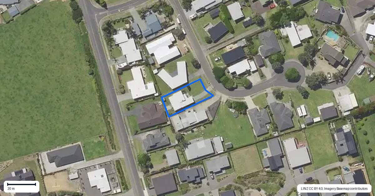 Property context map for 8A Reo Crescent, Waihi Beach