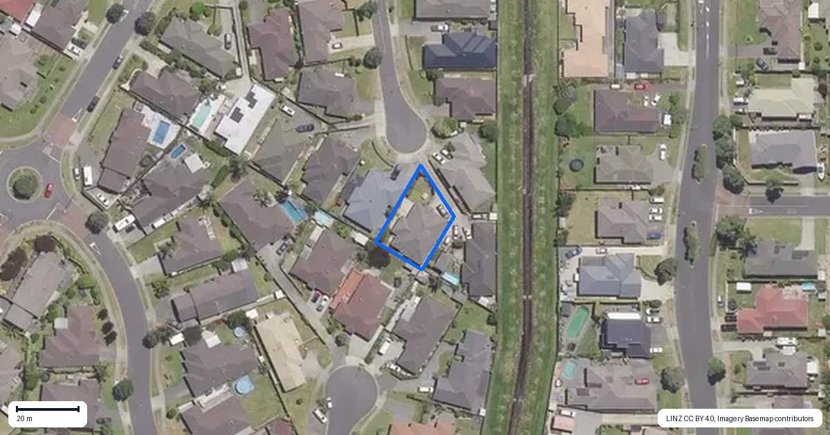 Property context map for 11 Reefton Place, Papamoa Beach, Papamoa