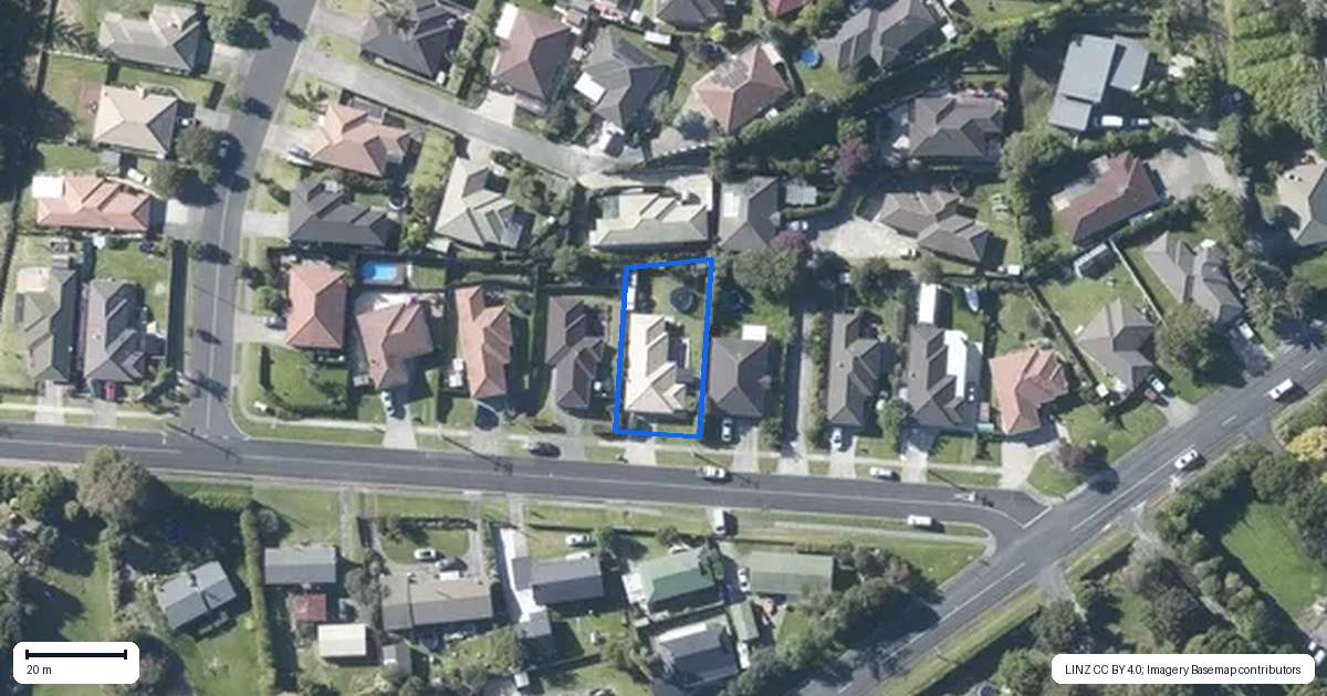 Property context map for 62 Kaiwaka Road, Waiuku
