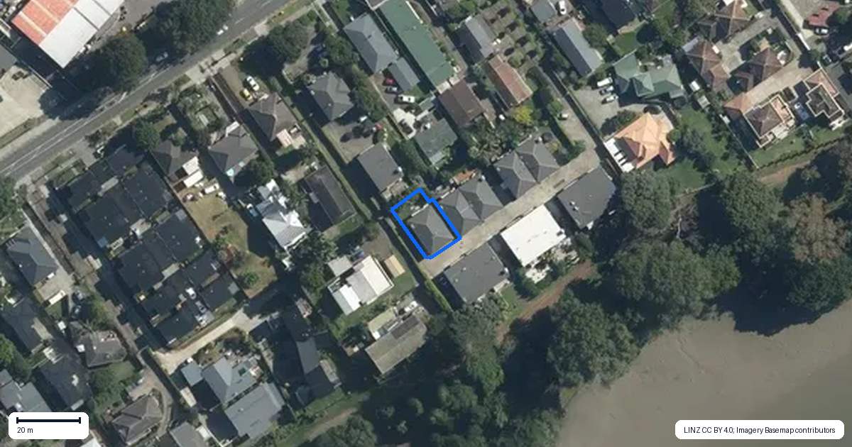 Property context map for 74A Ireland Road, Mount Wellington, Auckland