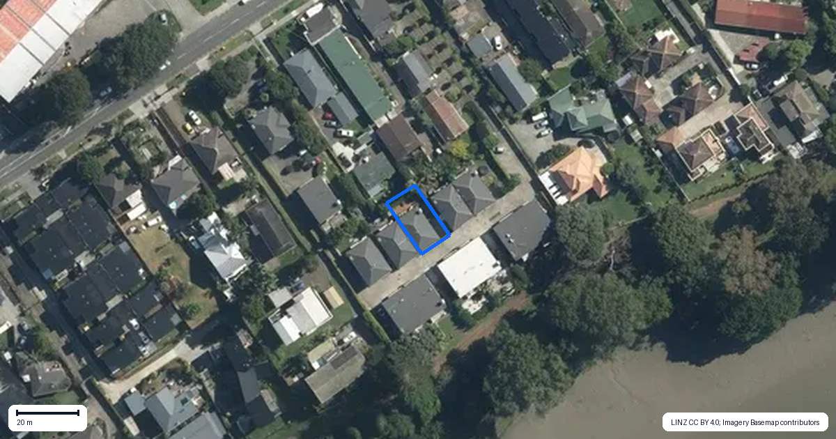 Property context map for 74C Ireland Road, Mount Wellington, Auckland