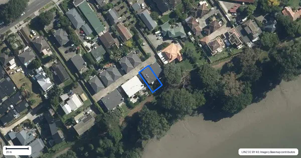 Property context map for 74G Ireland Road, Mount Wellington, Auckland