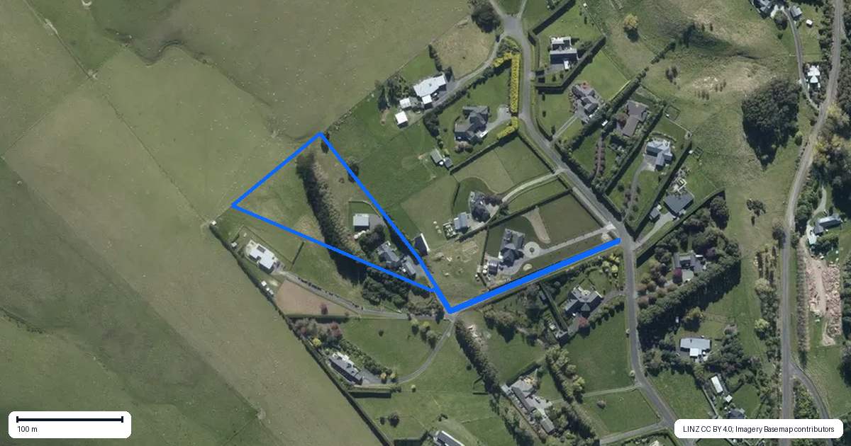 Property context map for 35 Oram Drive, Turitea, Palmerston North