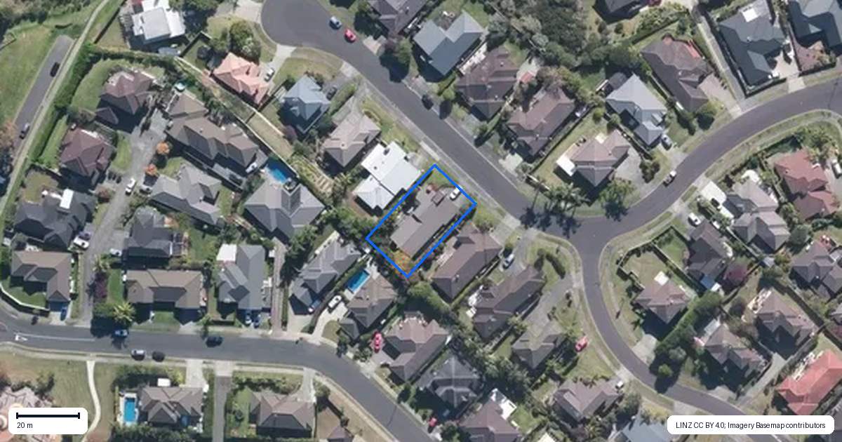 Property context map for 42 William Gamble Drive, Greenhithe, Auckland