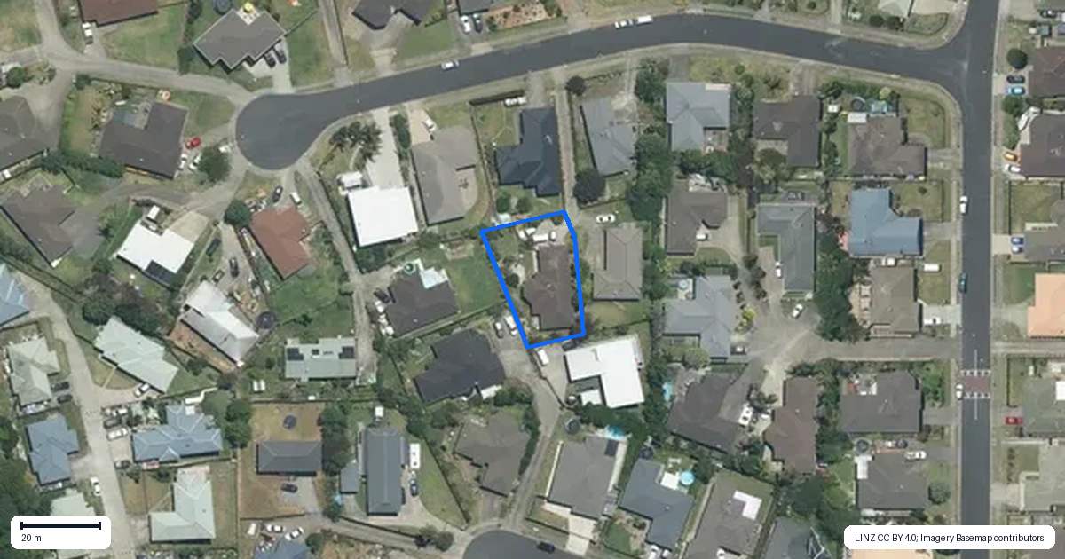 Property context map for 11 Te Kauri Place, Helensville