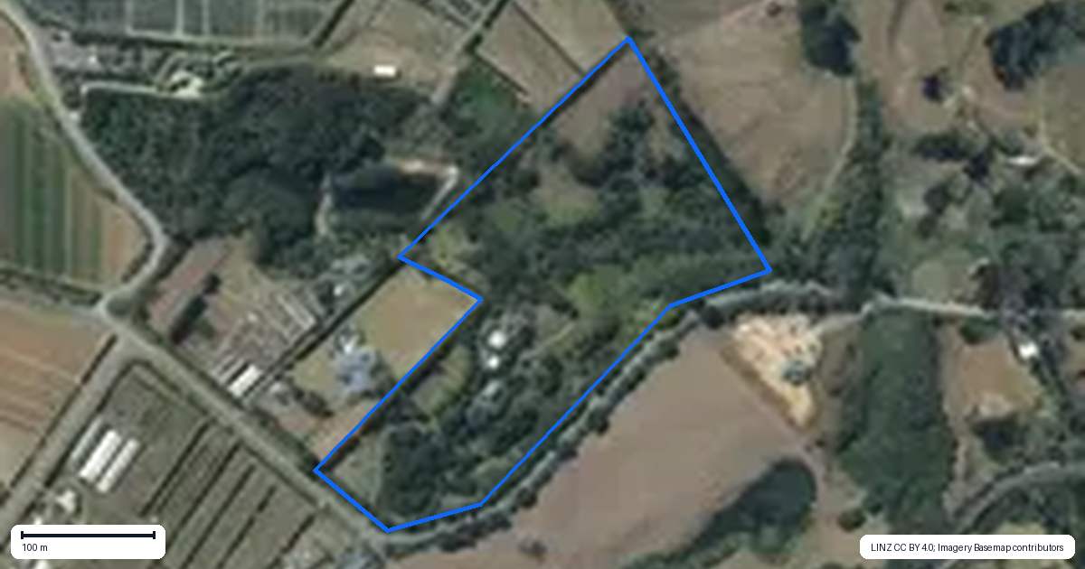 Property context map for 70 Mahana Road, Waimauku