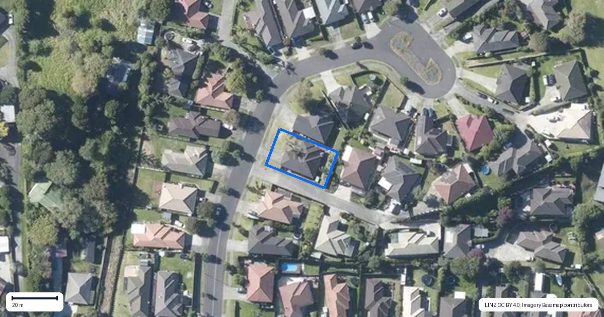 Property context map for 18 Kathleen Reece Place, Waiuku