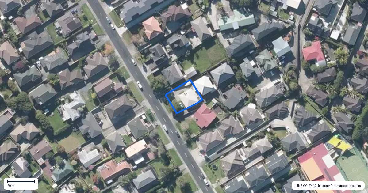 Property context map for 30 Elliot Street, Howick, Auckland