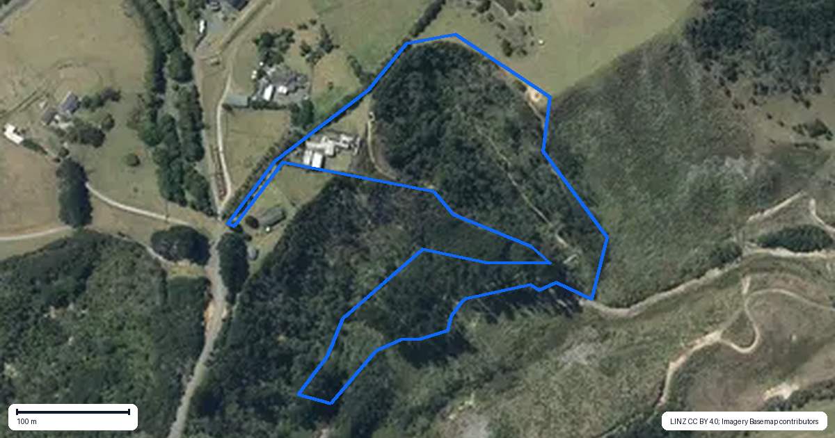 Property context map for 152 Te Kanae Road, South Head
