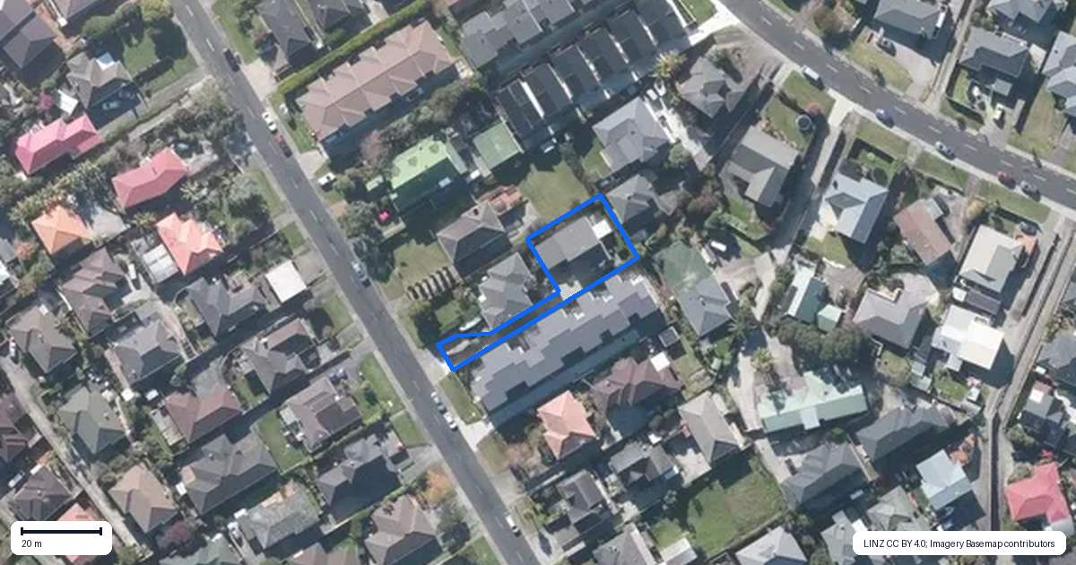 Property context map for 20A Elliot Street, Howick, Auckland