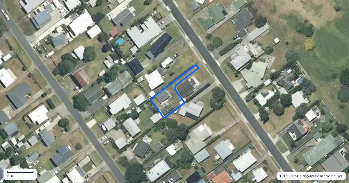 Property context map for 215B Kiwi Road, Whangamata