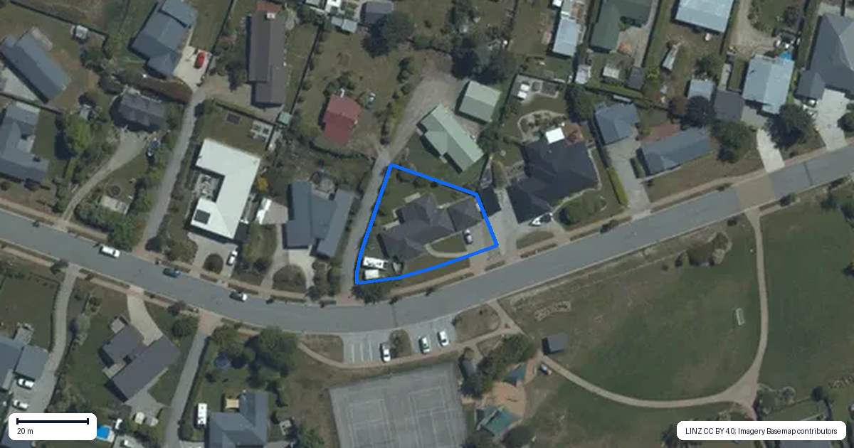 Property context map for 44 Dale Street, Albert Town, Wanaka