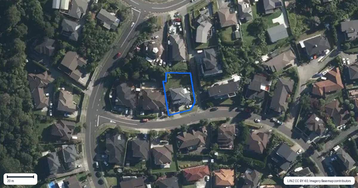 Property context map for 37 Waltham Street, Henderson, Auckland