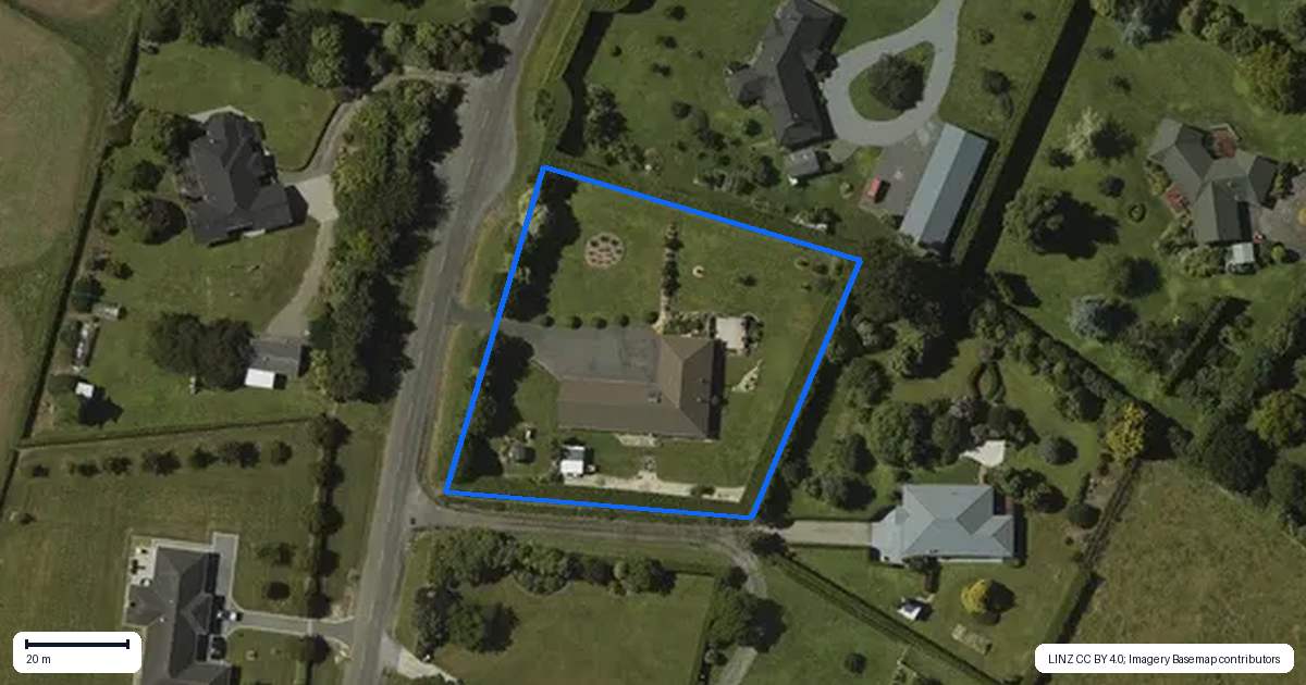 Property context map for 47 Pohutukawa Drive, Levin