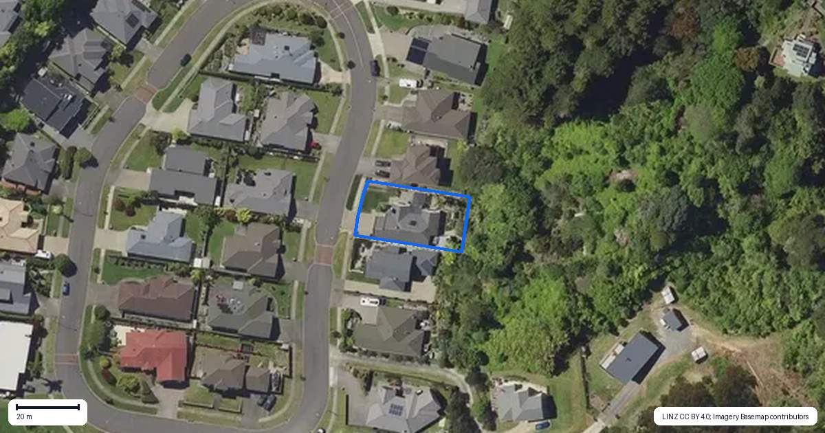 Property context map for 33 White Horse Drive, Whakatane