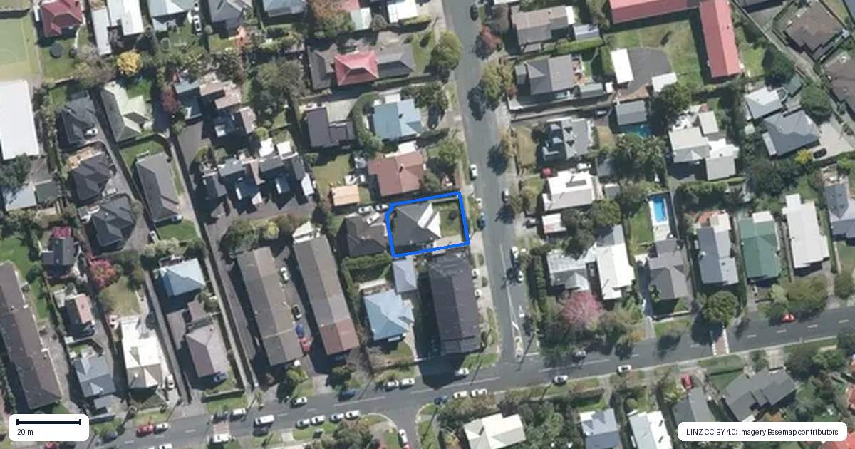 Property context map for 2 Grant Street, Mount Albert, Auckland