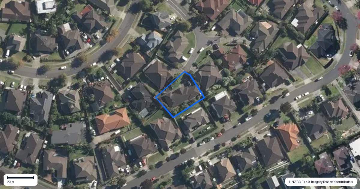 Property context map for 7 Tetbury Place, Henderson, Auckland