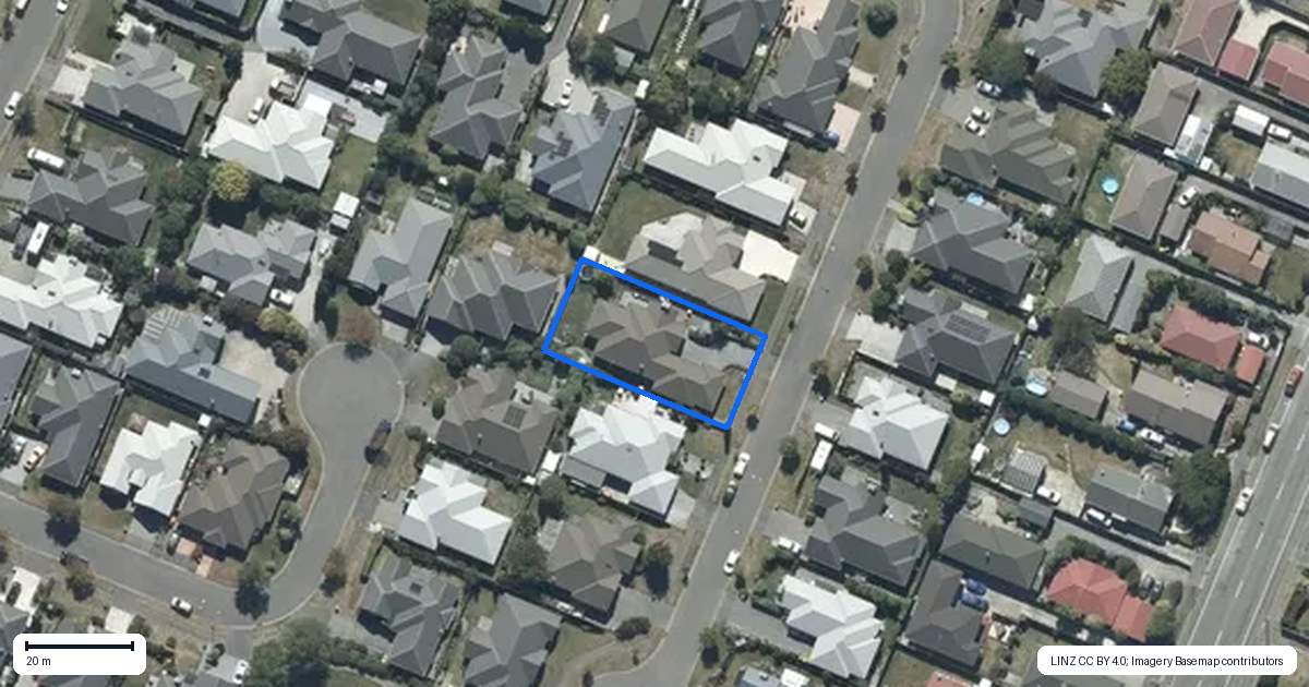 Property context map for 8 Okuku Place, Hei Hei, Christchurch