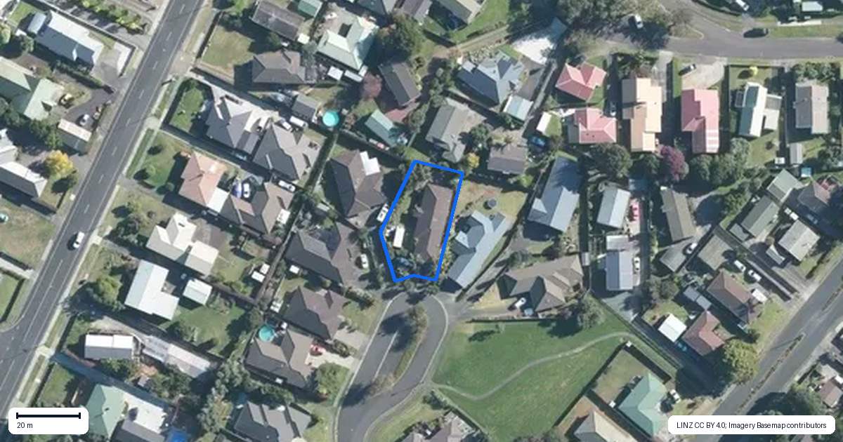 Property context map for 9 Thornlea Grove, Waiuku