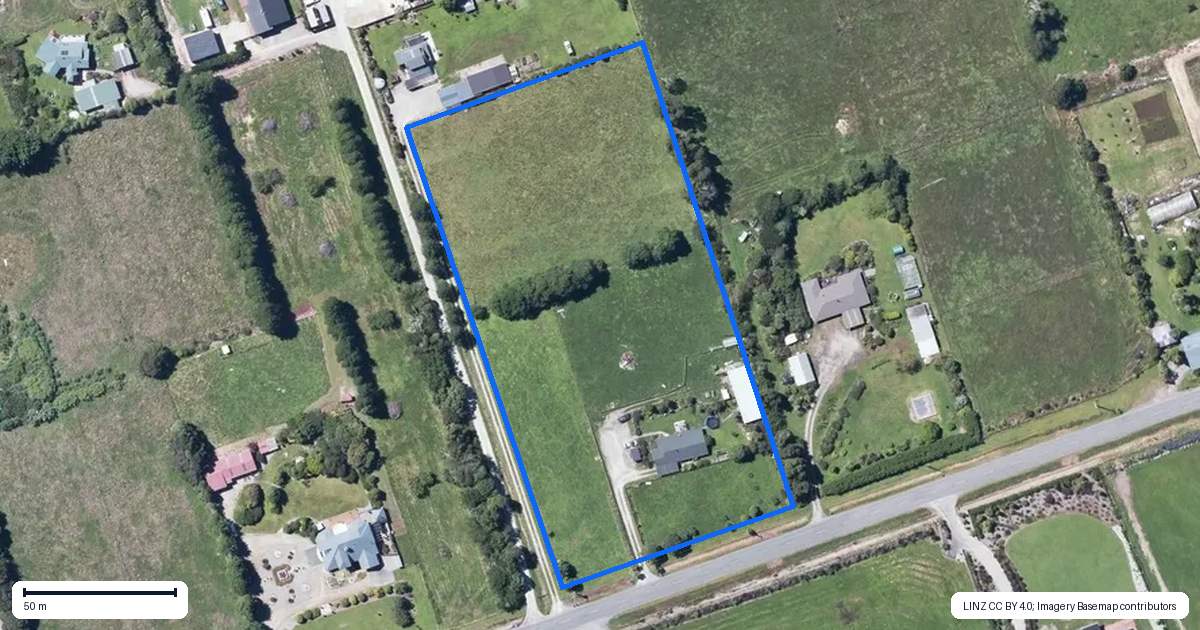 Property context map for 215 Utopia Road, Westport