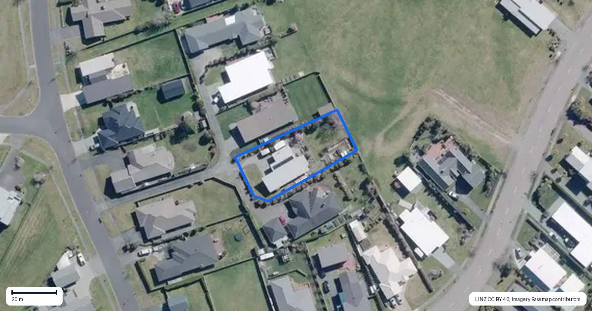Property context map for 73 Montgomery Crescent, Kinloch, Taupo