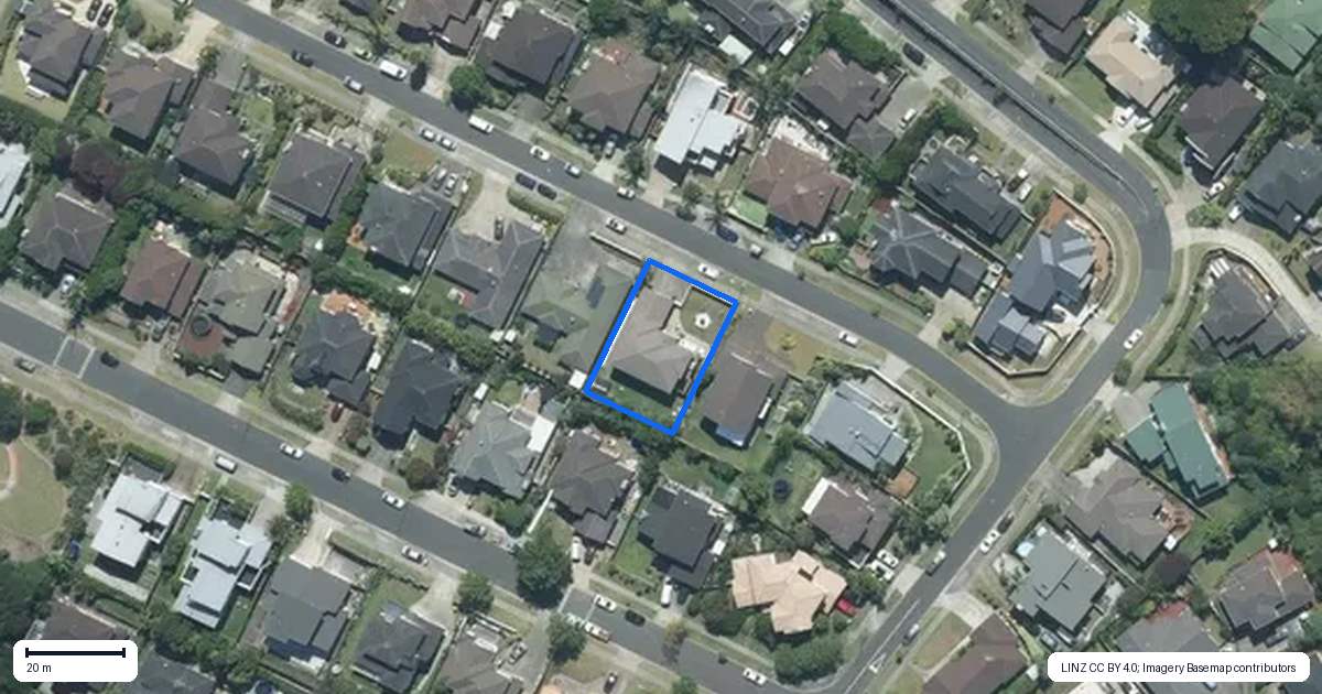 Property context map for 6 Corricvale Way, Northcross, Auckland