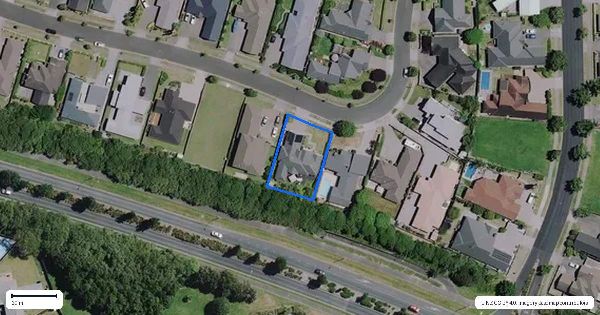 Property context map for 13 Langdale Court, Huntington, Hamilton