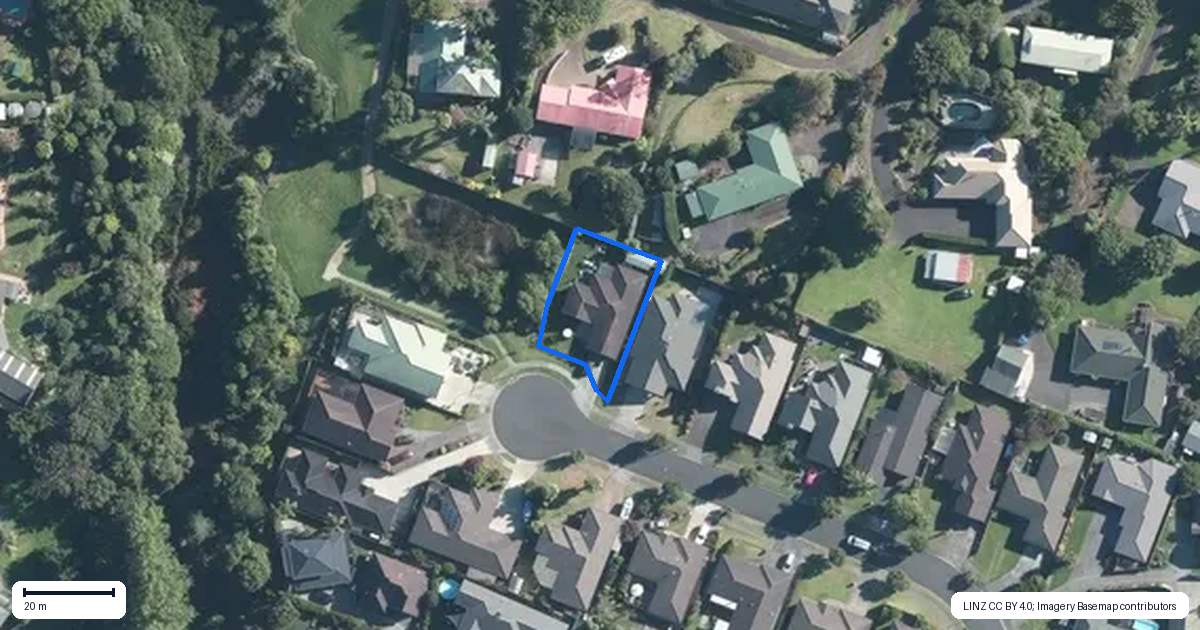 Property context map for 35 McCall Drive, Waiuku