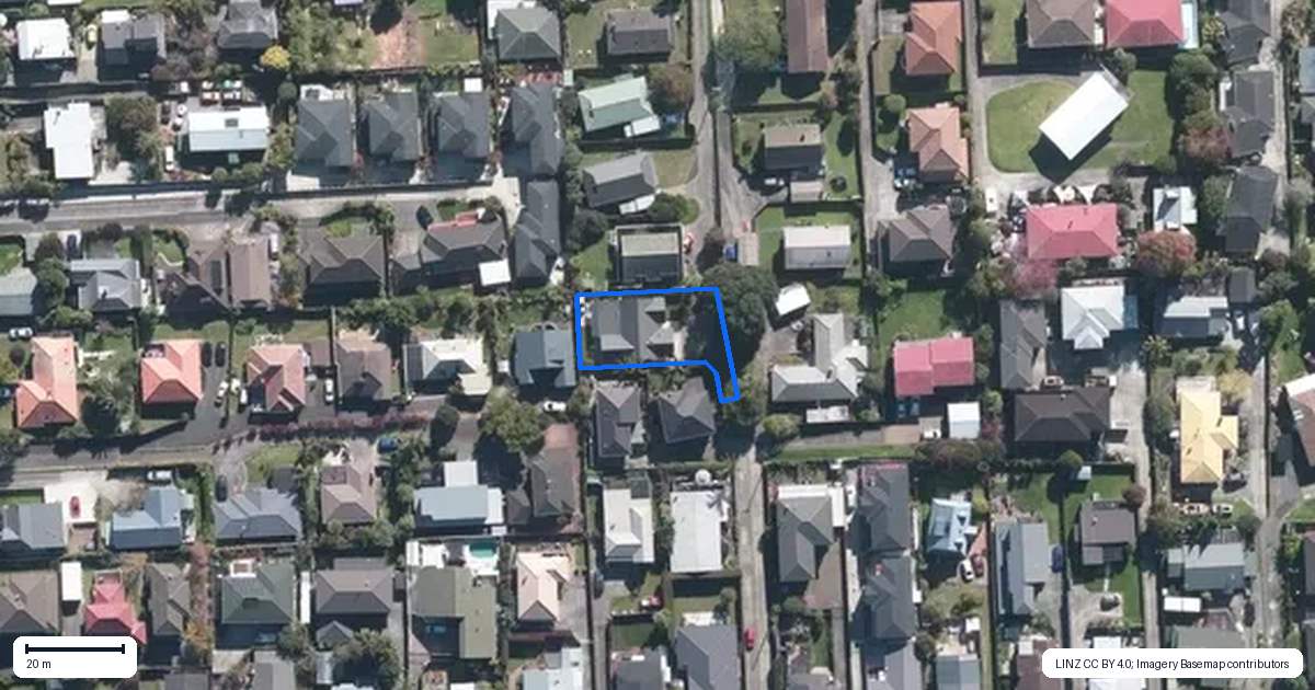 Property context map for 16A Powell Street, Avondale, Auckland