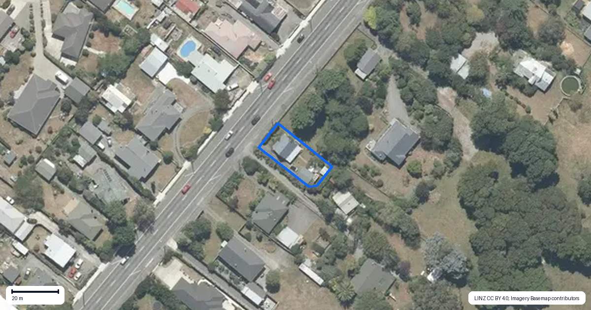 Property context map for 397 High Street South, Carterton