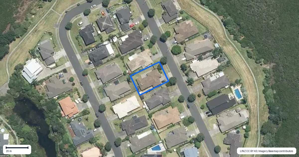 Property context map for 31 Stranraer Crescent, Wattle Downs, Auckland