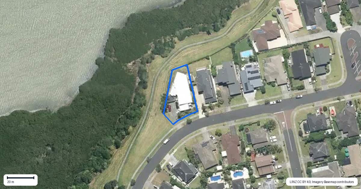 Property context map for 49 Aberdeen Crescent, Wattle Downs, Auckland