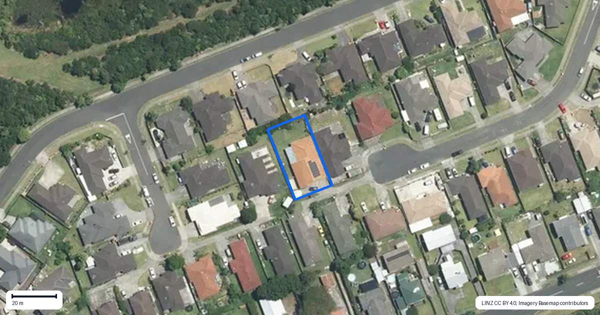 Property context map for 15 Maadi Place, Papakura