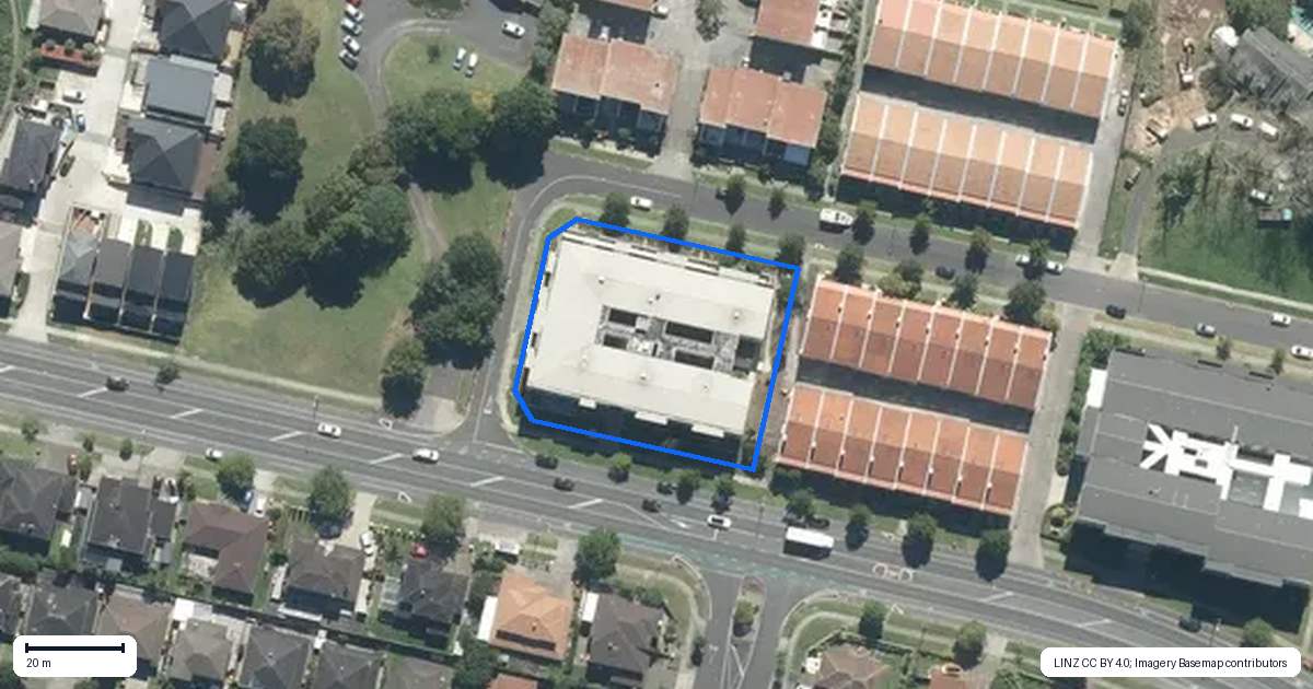 Property context map for 2/124 Stancombe Road, Flat Bush, Auckland