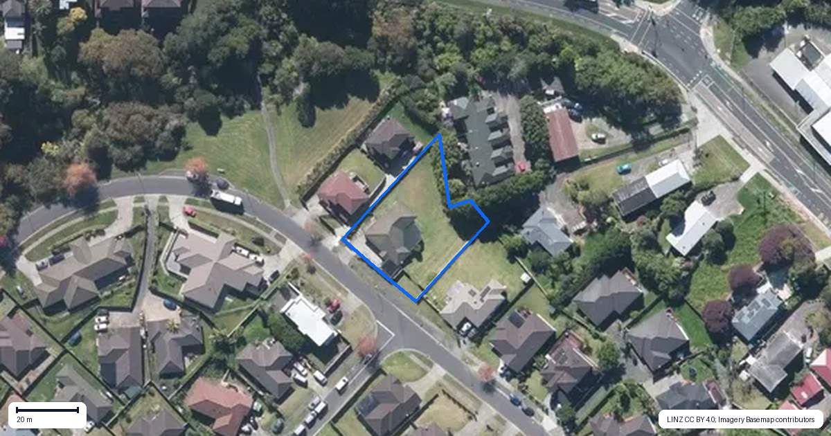 Property context map for 21 Cartmel Avenue, Massey, Auckland
