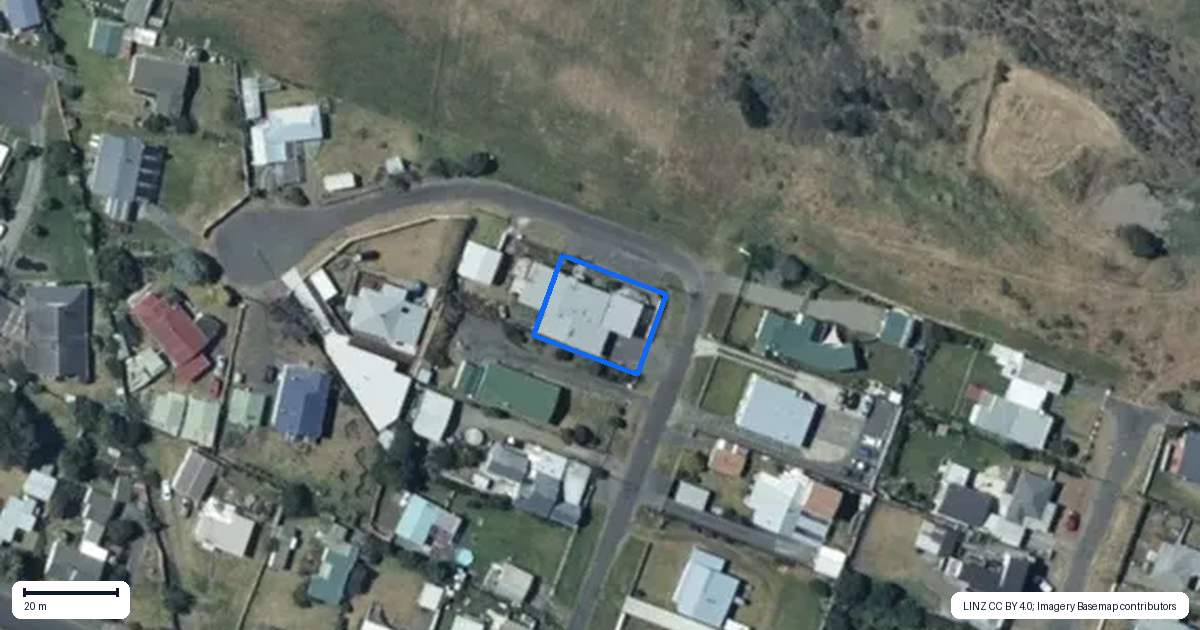 Property context map for 8 Warren Street, Foxton Beach, Foxton
