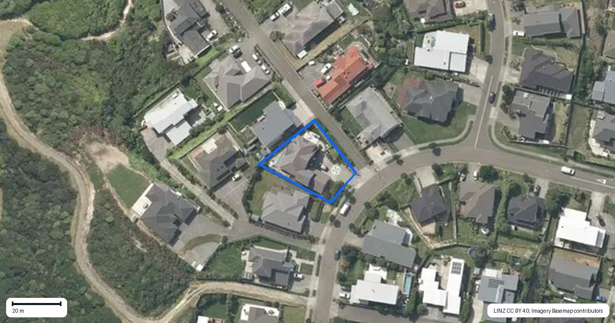 Property context map for 22 Kahurangi Heights, Aotea, Porirua