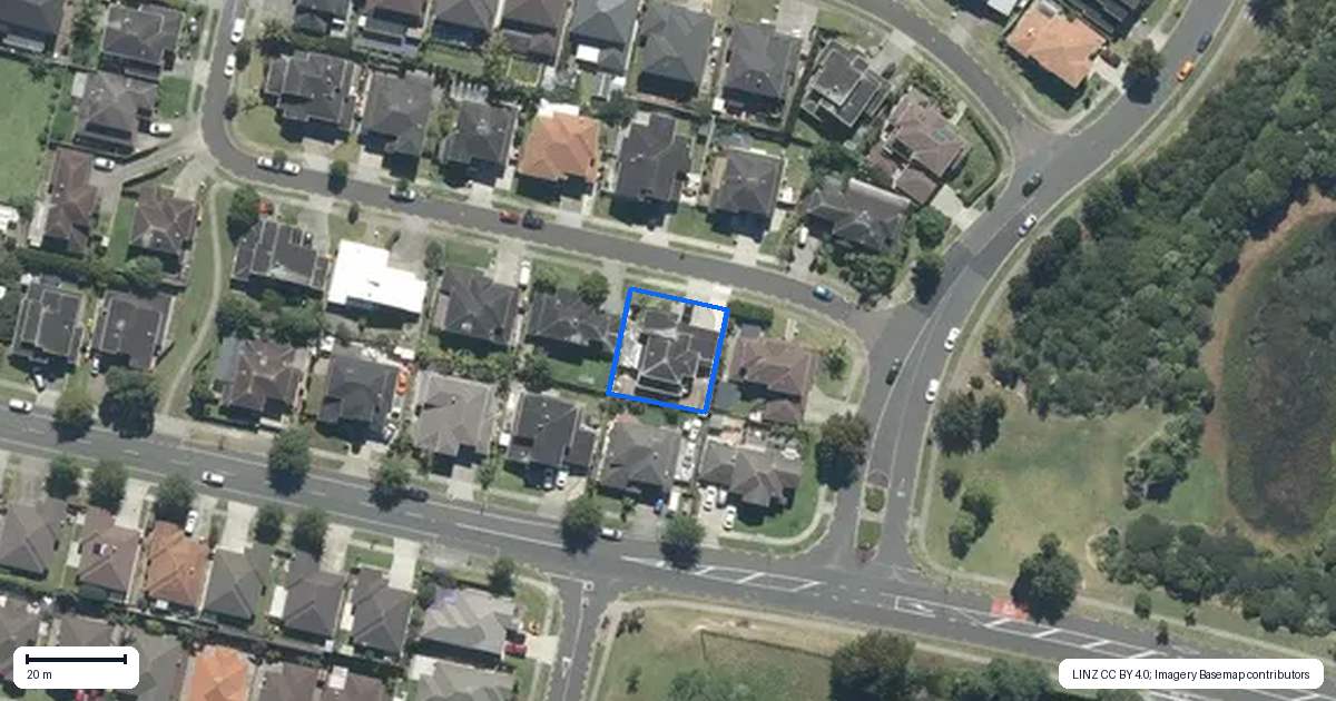 Property context map for 4 Seresin Crescent, Flat Bush, Auckland