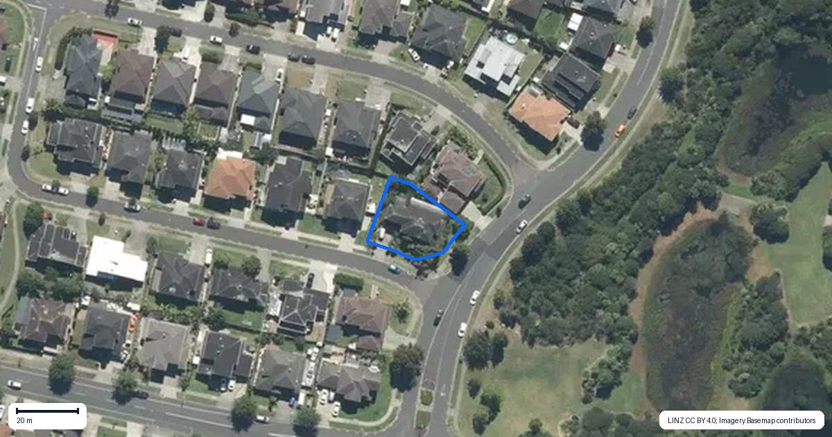 Property context map for 1 Seresin Crescent, Flat Bush, Auckland