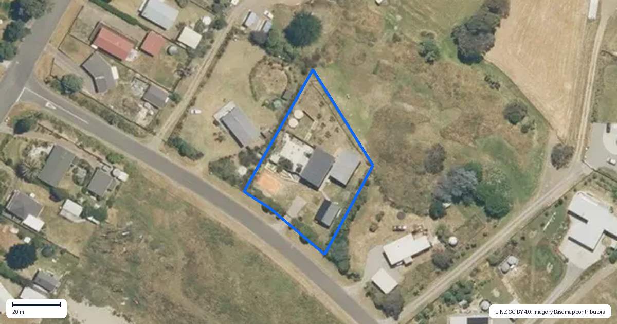 Property context map for 7 Strathnaver Drive, Waikawa Beach, Manakau