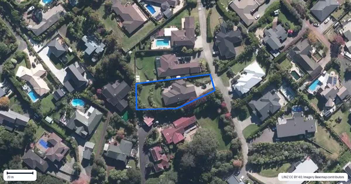 Property context map for 27 Pounamu Avenue, Greenhithe, Auckland