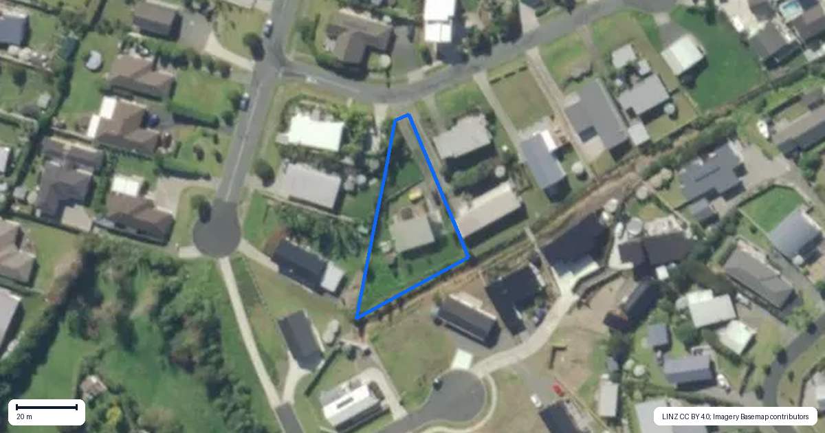 Property context map for 2 Te Whai Street, Mangawhai Heads, Mangawhai