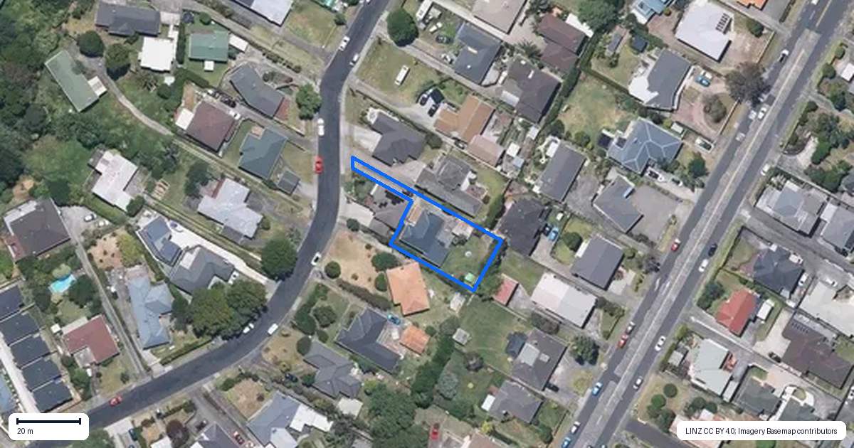 Property context map for 18 O'Halloran Road, Howick, Auckland